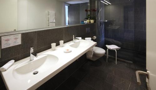 Design Double or Twin Room with Lake View