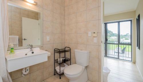 Superior Studio with Spa Bath