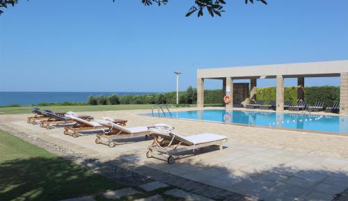Villa - Beach Front