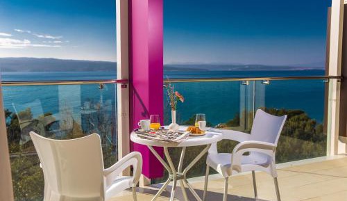 Deluxe Suite with Sea View
