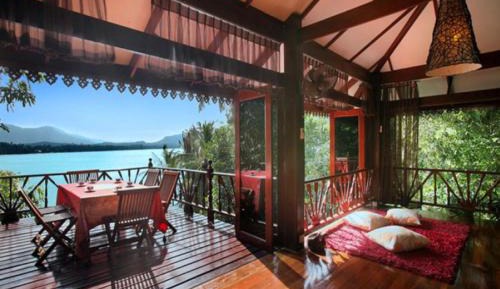 Villa - Beach Front
