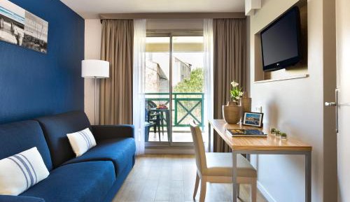Superior Studio with balcony (2 Adults)