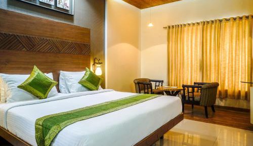 [Sanitized] Deluxe Double Room