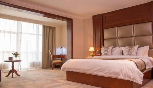 Deluxe King Room