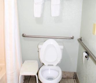 Queen Room - Non-Smoking