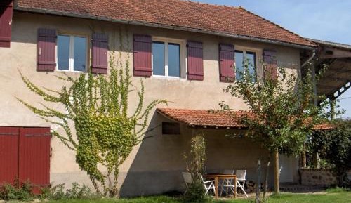 Cottage (11 Adults + 1 child)
