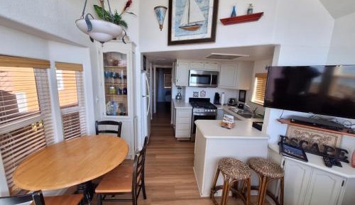 Bungalow - Beach Front