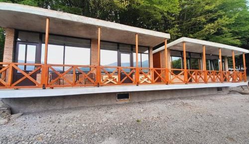 One-Bedroom Apartment with Balcony and Mountain View  