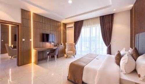 Double Room with Balcony (2 Adults + 1 Child)