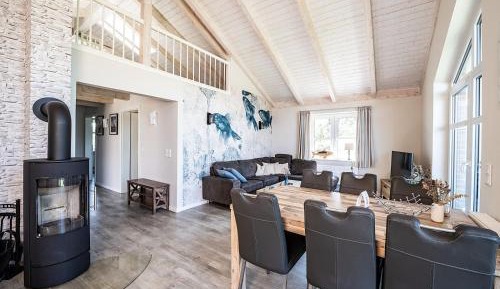 Two-Bedroom Holiday Home with Garden