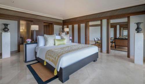 Manor Suite