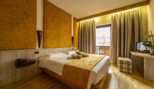 Standard Double or Twin Room with Garden View