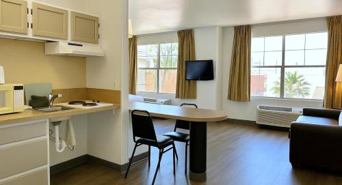 Suite - Accessible/Non-Smoking