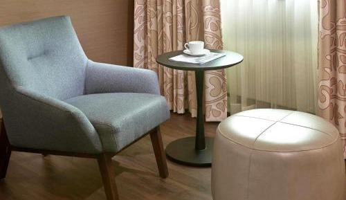 Luxury Double Room with Two Double Beds and Roll-In Shower - Mobility Accessible