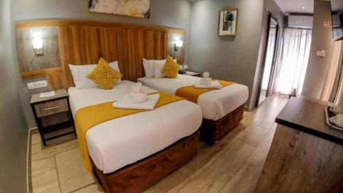 Standard Twin Room