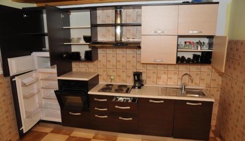 Three-Bedroom Apartment with Balcony (6 Adults)