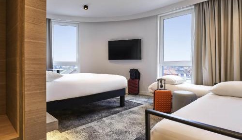 Family Double Room with Double Bed and Sofa Bed
