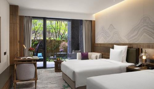 Twin Room with Balcony