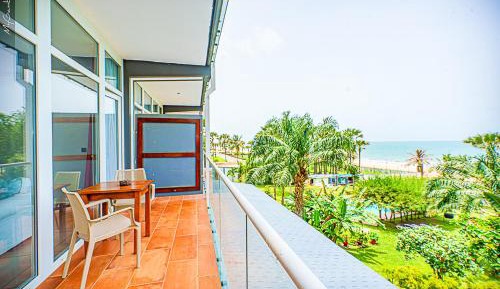 King Suite with Sea View
