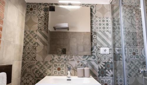 Quadruple Room with Shared Bathroom