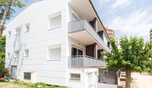 Studio (4 Adults)