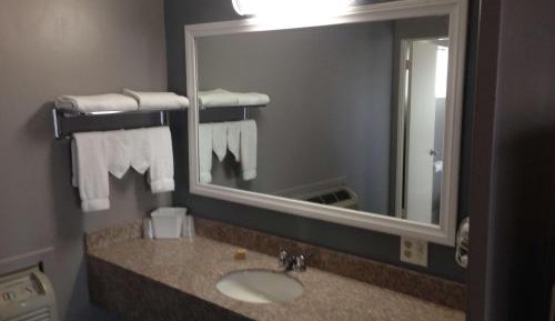 Deluxe Quadruple Room - Non-Smoking