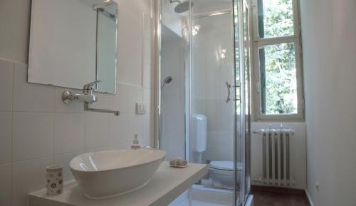 Double or Twin Room with Private External Bathroom