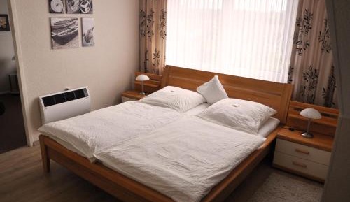 Triple Room with Bathroom