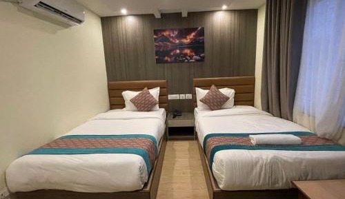 Standard Twin Room