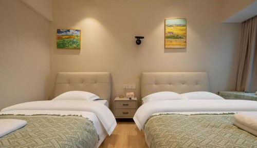 Twin Room with Shower