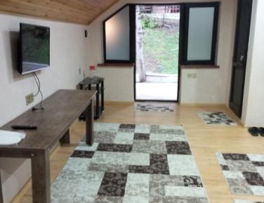 Deluxe Double Room (2 Adults + 1 Child)