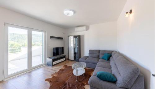 Four-Bedroom Holiday Home