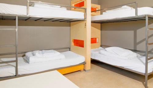 Single bed in 4-Bed MIXED Dorm with Private Bathroom