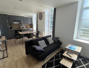 One-Bedroom Apartment with Balcony