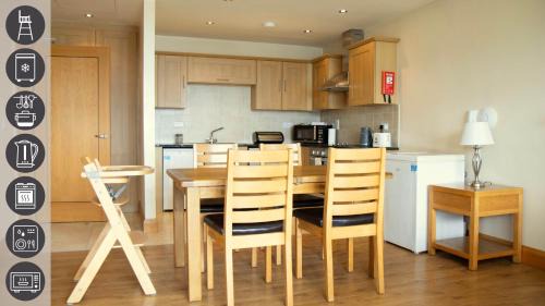 Two-Bedroom Apartment with Lake View