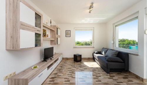 Four-Bedroom Holiday Home