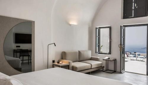 Suite with Hot Tub