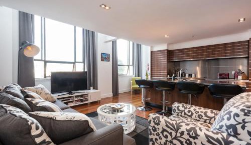 Four-Bedroom Luxury Apartment