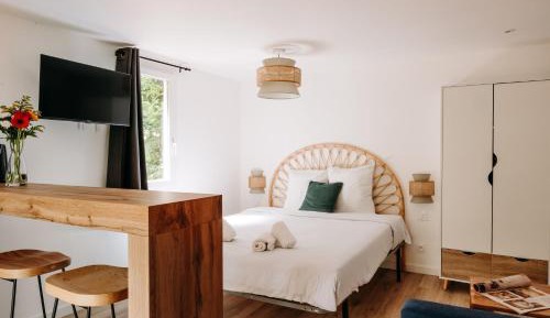 One-Bedroom Premium Cabin