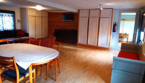 Twin Room with Shared Bathroom