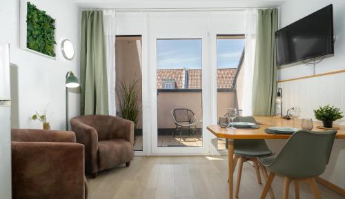 One-Bedroom Apartment with Balcony