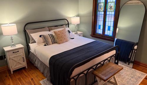 Queen Room