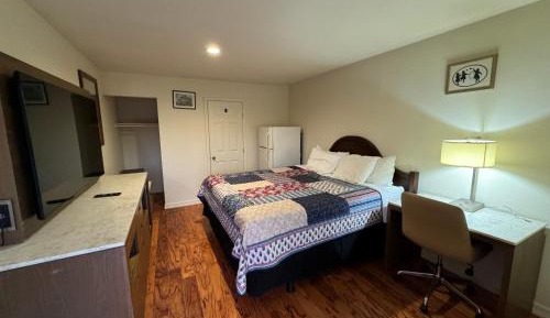 Standard King Room