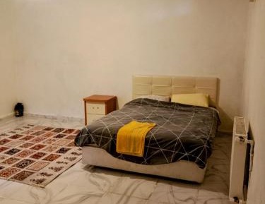 Economy Triple Room with Shared Bathroom