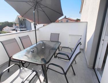 Two-Bedroom Deluxe Apartment with Balcony