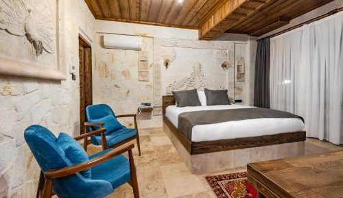 Double Room with Pool View