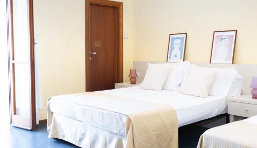 Double Room with Balcony and Sea View