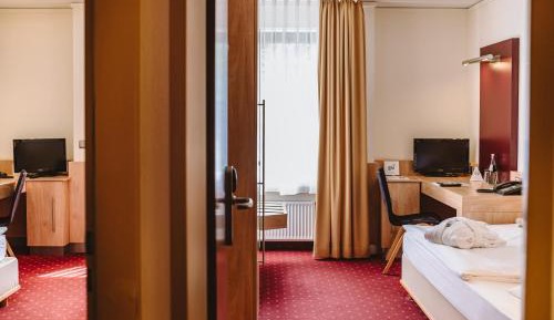 Economy Single Room