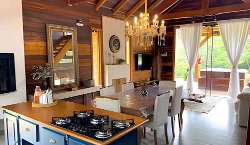 Bungalow with Garden View