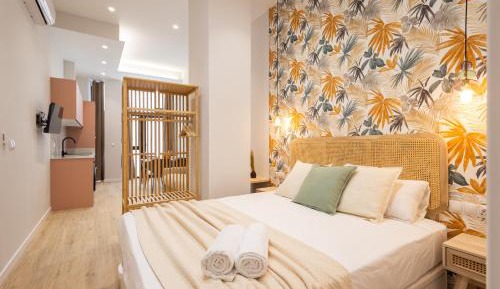 Studio Apartment with One Double Bed